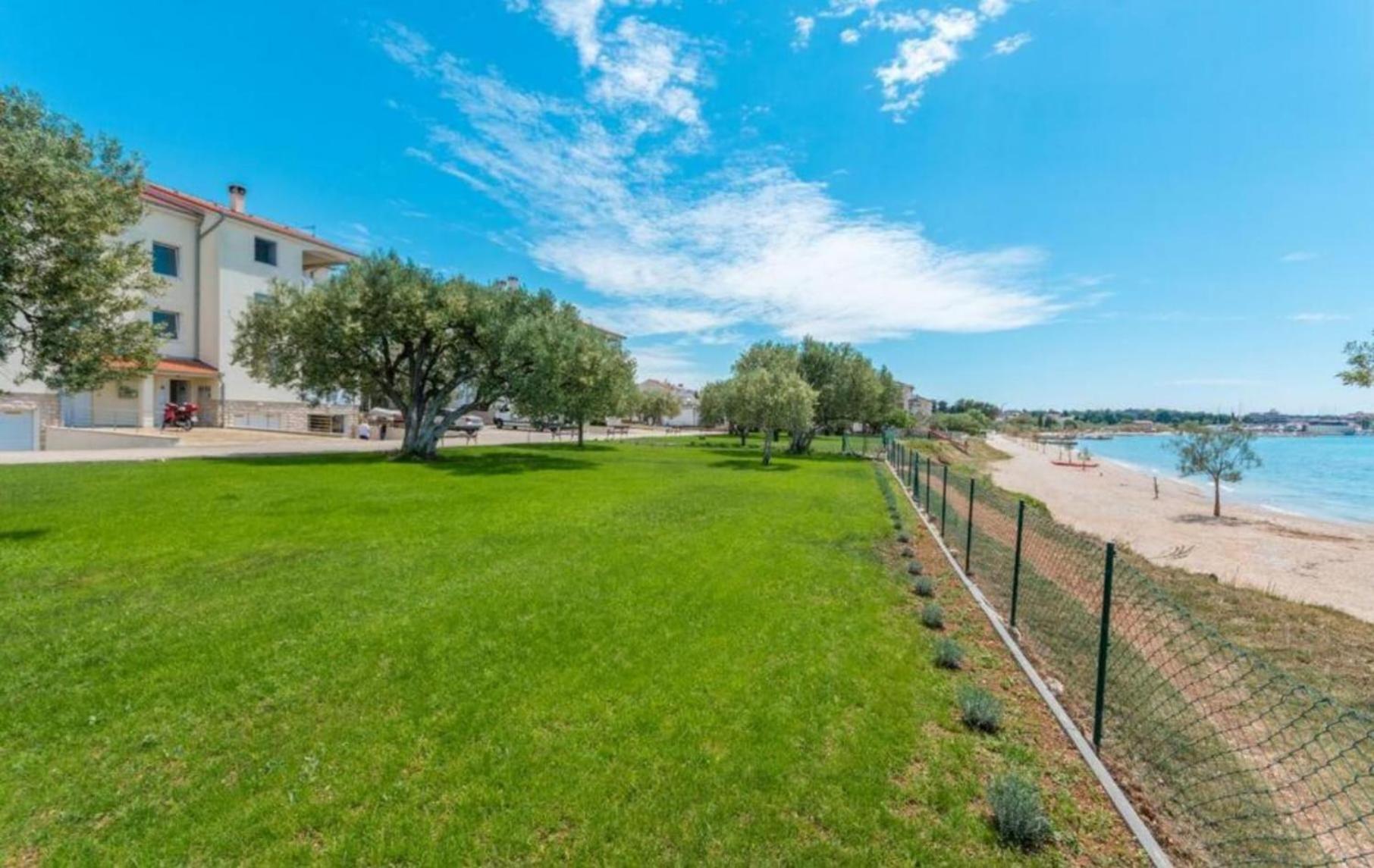 Luxury Beach Apartment Biograd Na Moru Exterior photo
